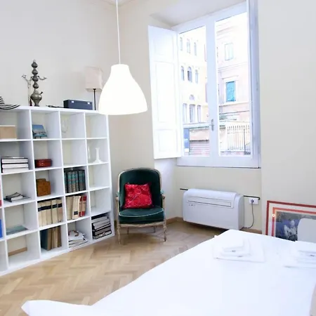 Maria Cristina Flat *